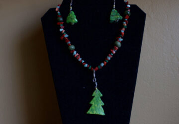 Rosie Crafts Polymer Clay Christmas Tree Earrings and Necklace Set